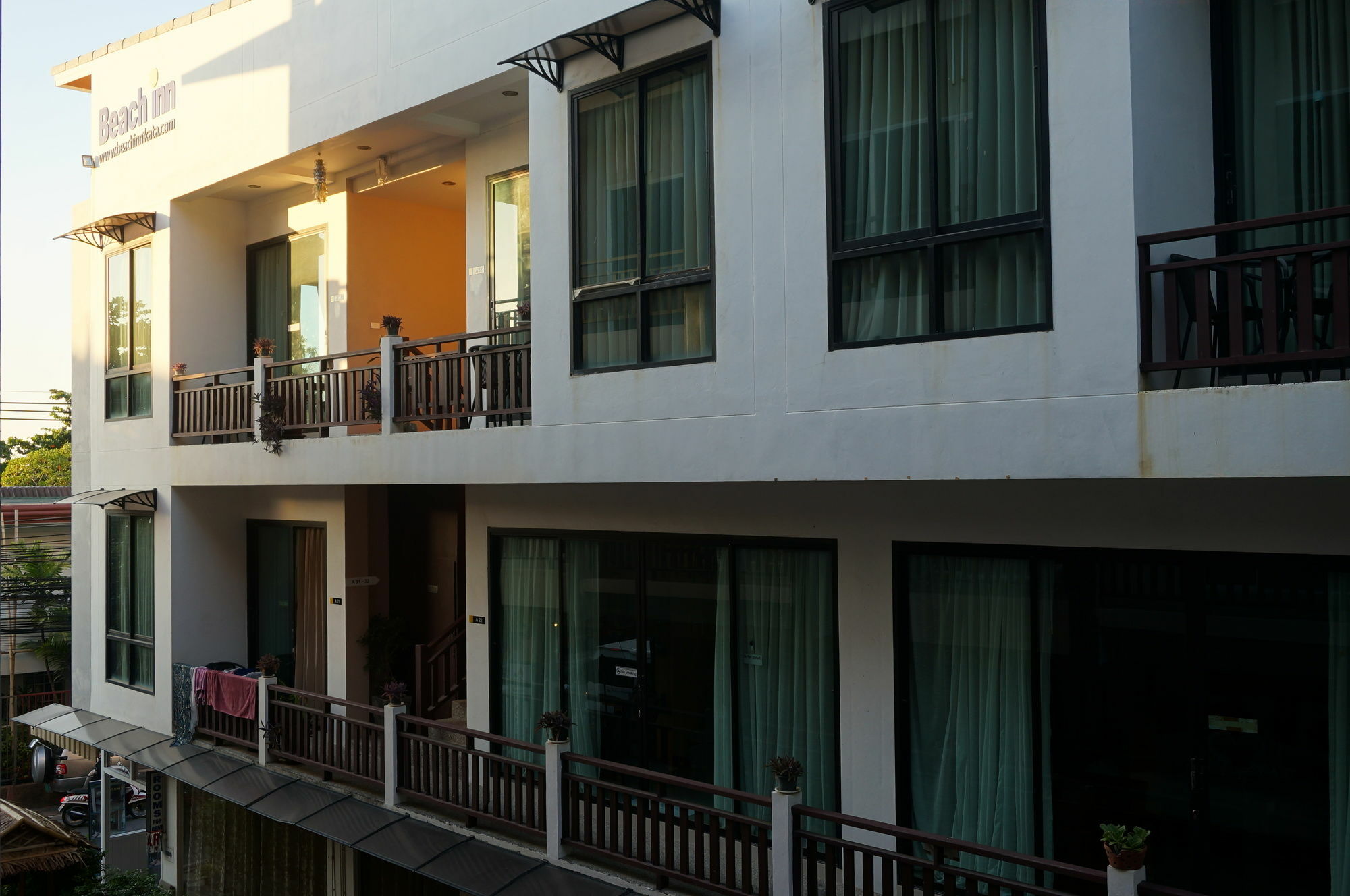 Kata Beachwalk Hotel And Bungalows Praia de Kata Exterior foto