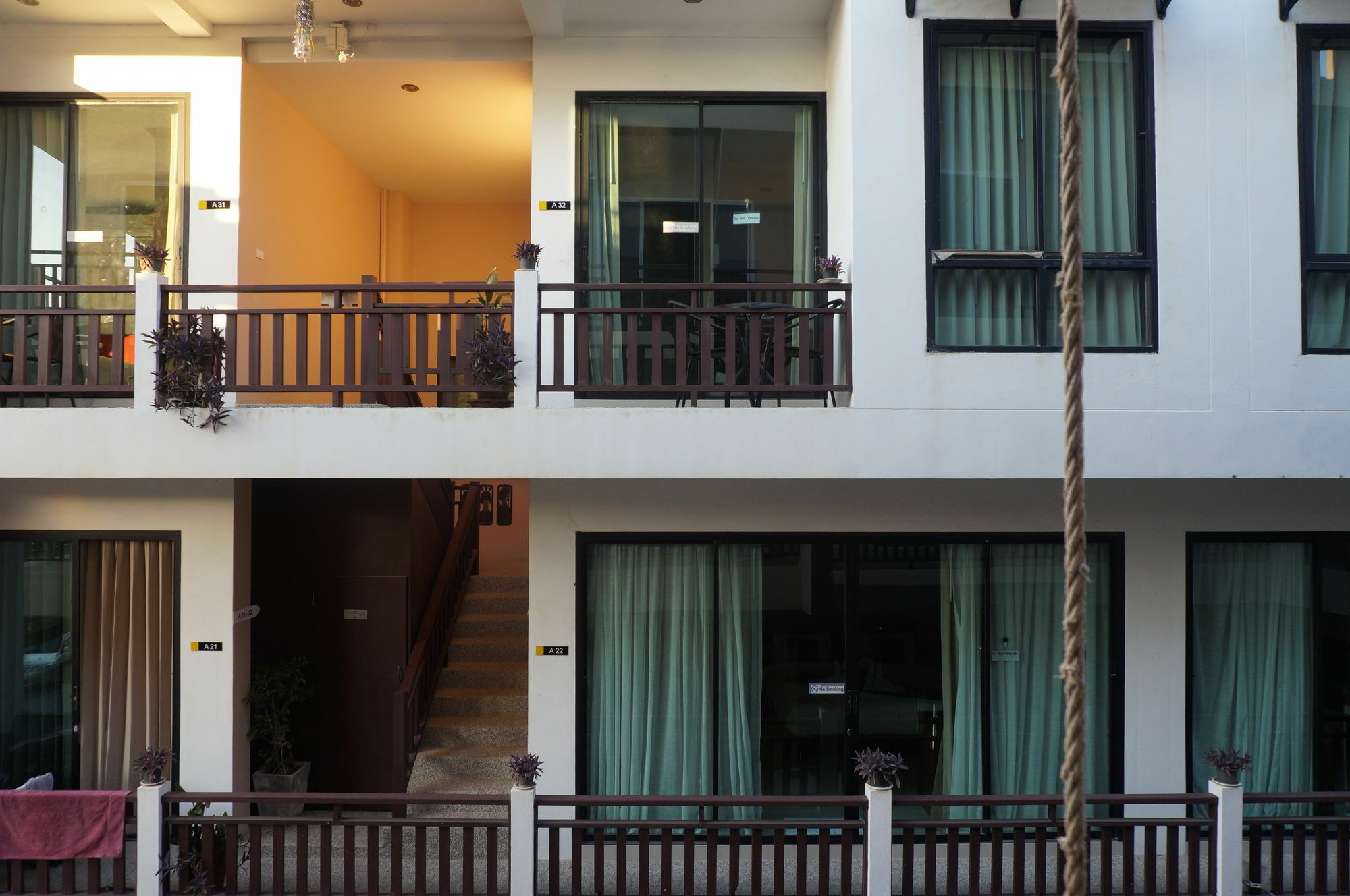 Kata Beachwalk Hotel And Bungalows Praia de Kata Exterior foto