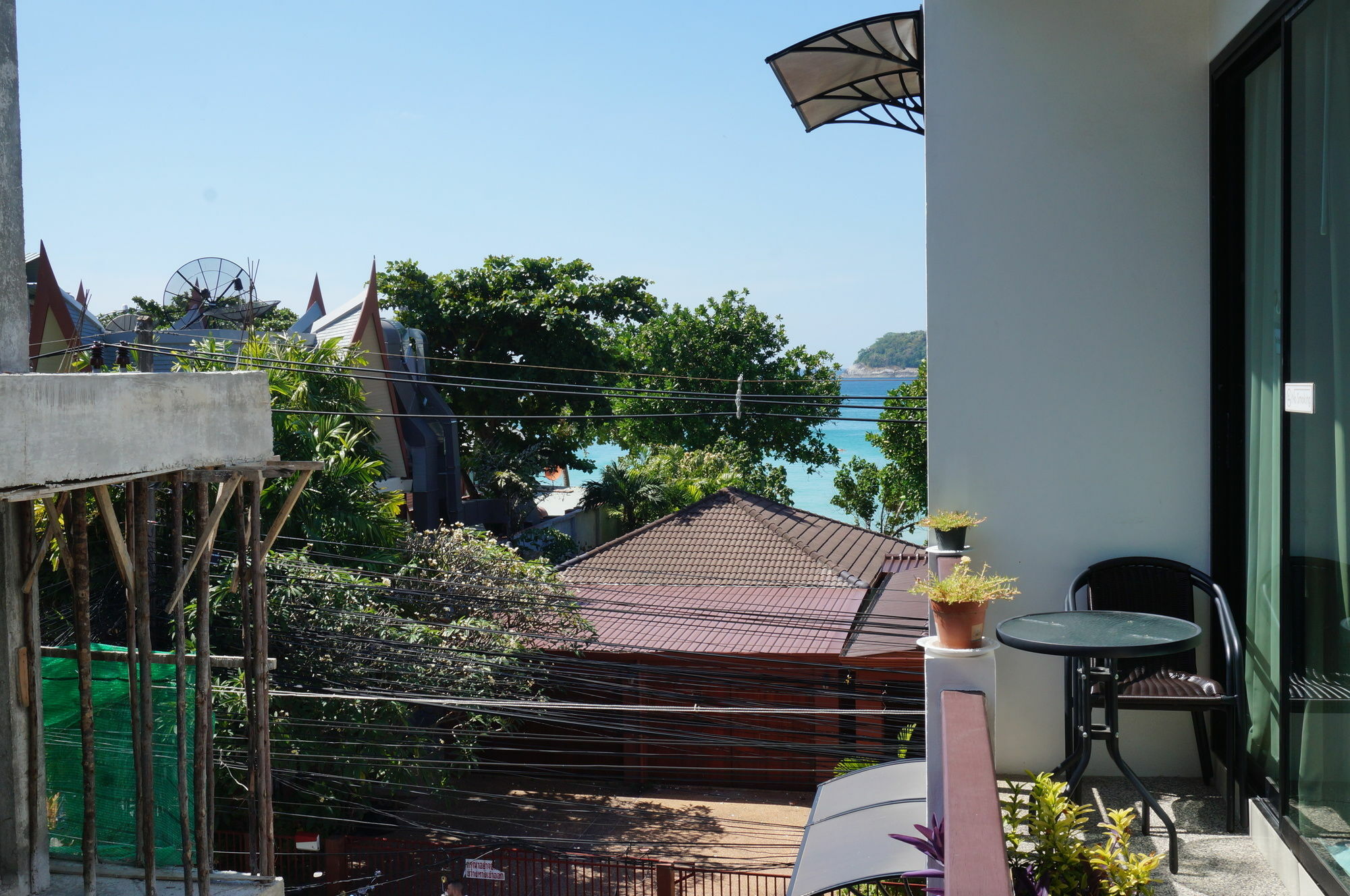 Kata Beachwalk Hotel And Bungalows Praia de Kata Exterior foto