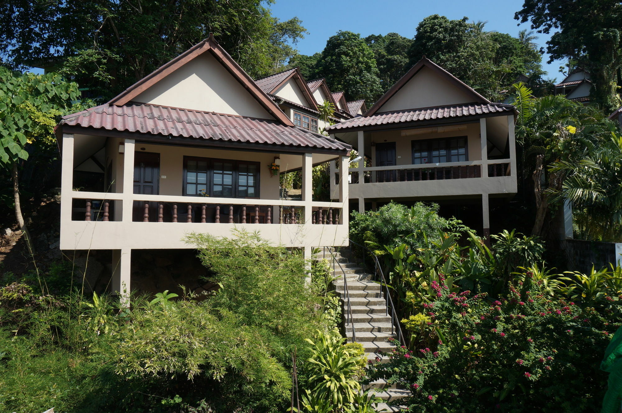 Kata Beachwalk Hotel And Bungalows Praia de Kata Exterior foto
